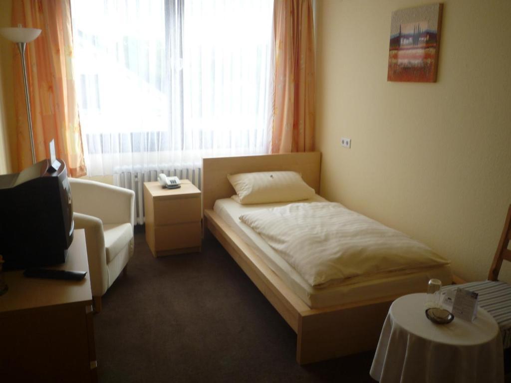 Center Hotel Gütersloh Rum bild